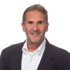 I'm excited to share that this week, I started as the new Managing Director  at UMass Hillel.