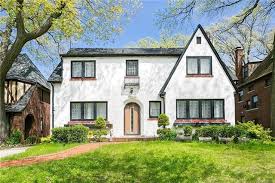 Your best source for real estate in central wisconsin. What A 250 000 Home Looks Like In Every State Trulia S Blog