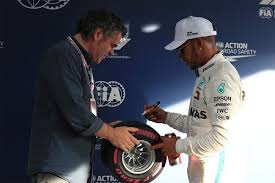 Jos verstappen zijn sterrenbeeld is vissen en hij is nu 49 jaar oud. Formel 1 Boxengefluster Aus Australien Bilder Autobild De