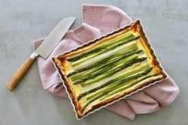 Quiche Mit Zweierlei Spargel Carl Tode Gottingen Rezept Spargel Spargel Essen Flammkuchen Mit Spargel