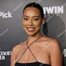 Sarah Rivard's Instagram, Twitter & Facebook