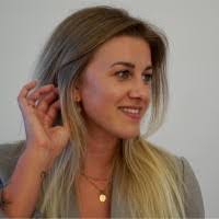 Selina Schmidt's Instagram, Twitter & Facebook