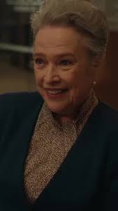 #Matlock’s sense of humor is best served cold 🥃 #kathybates #jasonritter  #scotch #tvshow #datingadvice @Jason Ritter