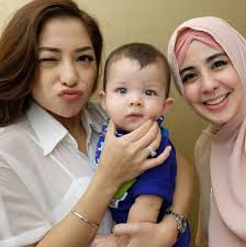 10 Potret Arkana, anak Risty Tagor dan Stuart Collin yang imut banget