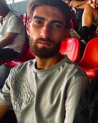 Ali Shouman (@alishouman97_) • Instagram photos and videos