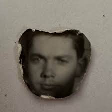 UPDATE: Thank you everyone I have been able to speak with a family member.  Hey Everyone I'm hoping to look for Geoffery leitch Hussey. All I know is  that Geoffery lived in