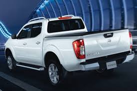Nissan has yet to announce the powertrain details of the new navara. Nissan Navara Pickup 2021 Price In Uae Reviews Specs August Offers Zigwheels