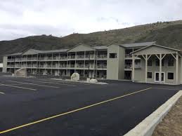 Ofrecemos el servicio de alojamiento en acogedoras instalaciones concebidas para ofrecer un ambiente cálido y con la mejor atención en. Yellowstone Big Rock Inn Hotel Gardiner From 172 Lastminute Com