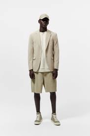 Jun 14, 2021 · these bermuda shorts outfit ideas are easy to copy. Plissee Bermudashorts Im Oversize Stil Zara Deutschland Germany