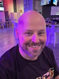 Is there any gay men here in Old Town Florida who loves to have fun