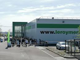 Service 0,80€/min + prix appel. Valenciennes Des Files D Attente Pour La Reouverture Du Magasin Leroy Merlin L Observateur
