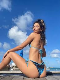 Bekijk hier de exclusieve sexy fotos van OnlyFans model en influencer Lexy  Panterra