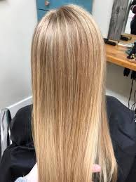 Hairstylists chad kenyon, rachel bodt, rita hazan, and more tell us how celebrities nail their strawberry blonde dye jobs, and what to ask for when you go to the salon. Strawberry Blonde Lowlights Hair By Hairology Off Broadway Facebook