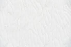 Comment retoucher les photos sur fond blanc : Fausse Fourrure Blanc Casse Blanc Interessant Motif Inhabituel Concept Et Style Pour Arriere Plan Les Textures Et Le Papier Peint Banque D Images Et Photos Libres De Droits Image 65893055
