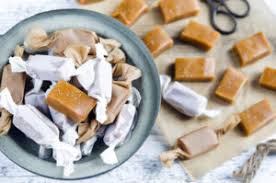 Bonbons selber machen ist nämlich ganz einfach und man benötigt keine komplizierten zutaten zur herstellung. Diy Karamell Bonbons Selber Machen