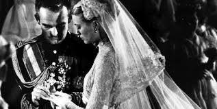 Abiti eleganti 12 anni abiti da sposo anni 20 abiti 18 anni corto davanti lungo dietro abiti da cerimonia ragazza 16 anni abiti sposa stile anni 50 abiti per ragazze di 15 anni abiti anni 50 a sirena abiti donna anni 20 anni 70 abiti disco anni 70 abiti anni 600 abiti 18 anni roma negozi. Abiti Da Sposa La Storia Del Matrimonio In 70 Foto