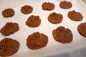 Back in the day, we didn't add peanut butter or cocoa powder to no bake cookies. Lj9j1ihusr Mmm