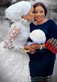While other acts have congratulated lizzy for her wedding on thursday, toyin has ignored the event, refusing to send her good wishes. Toyin Abraham Ignores Lizzy Anjorin S Wedding In Tit For Tat