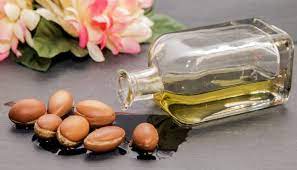 Dapatkah anda membayangkan bahwa di dunia ini ada buah yang begitu lezat dan bergizi sehingga kambing akan. 5 Manfaat Minyak Argan Untuk Kesehatan Rambut Mecegah Kerontokan Dan Ketombe Cantik Tempo Co