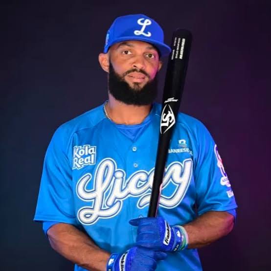Si alguien tiene memoria corta es un fanático. Emilio Bonifacio , quien le ha dado tanta gloria al Licey durante tantos años, llevando incluso el equipo a las últimas tres finales consecutivas,