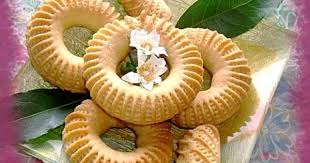 Kaak Nakache Gateau Algerien Pince Farci Aux Dattes Recipe Bakery Desserts Food Humor Filled Cookies