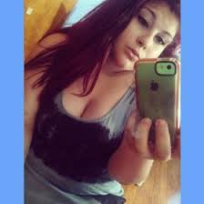 Danielle Rock (sm0kecl0uds)