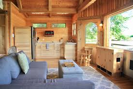 Book a room at roman nose lodge, belle starr view lodge, lake murray lodge or western hills guest ranch or book a cabin at one of nine oklahoma state parks. River Bend Lodge Beautiful Lodging Near Turner Falls