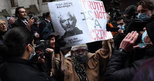 Julian assange 'under lockdown' in belmarsh amid coronavirus outbreak. Wgqobq6fqfxmzm