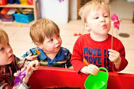 Si llegaste a esta página seguramente estás buscando ideas de actividades para realizar con tus niños y niñas en clases. Mi Sala Amarilla Propuestas De Juego En Sectores Para Sala De 2 Anos