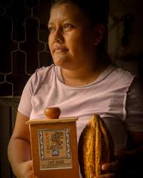 El cacao representa historia, identidad y esperanza para miles de familias  campesinas en nuestro país. 🌱🍫