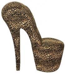 Er legt das buch auf den tisch. Casa Padrino High Heel Sessel Schuh Sessel Mit Dekosteinen Leopard Designer Sessel Club Mobel Stuhl Leopard Gold Direkt Bestellen
