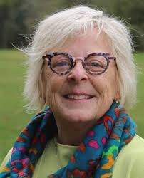 Students volunteer at free clinic