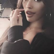 Raisa Martin (@RaisaMartin_)