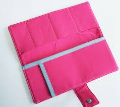 Porte Chequier A L Italienne Pour Chequier Souche A Gauche Talon Cote Rose Et Gris Porte Chequier Chequier Sac Leopard