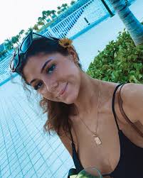 LAUREN ELLIOTT (@laurenn.elliot) • Instagram photos and videos