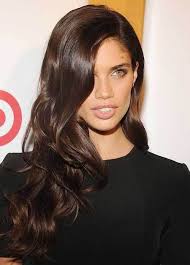 Se vuoi invece fare del bene ai tuoi capelli e ottenere comunque un risultato straordinario, . 15 Long Dark Brown Hairstyles Capelli Colorati Colore Capelli Scuri Colore Capelli Cioccolato