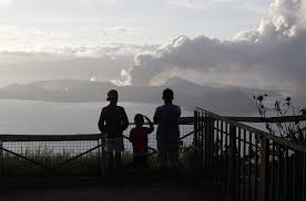 People also love these ideas Philippine Taal Volcano Trembles More Spews Lava Half Mile High World News India Tv