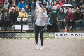 Pétanque en Folie! Les Stars Débarquent à Bergerac! 🏆🎯
