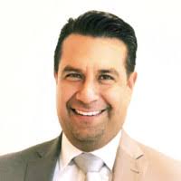 Roberto León Bazán