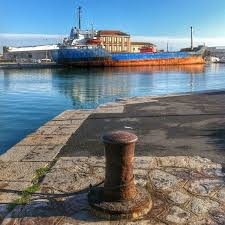 Le Rio Tagus Cargo Saisie Depuis Quelques Annees Dans Le Port De Sete Photo Prise En Debut D Apres Midi Que Le Ciel Bleu Est A Avec Images Sete Ville Port De