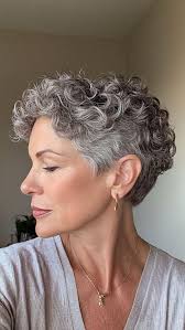 Anybody specials in finger waves? Pixie cuts? I damaged my hair dying it  looking for a hairstylist to cut it