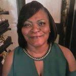 Shenell Moore's Instagram, Twitter & Facebook