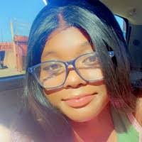 Violet Hinton's Instagram, Twitter & Facebook