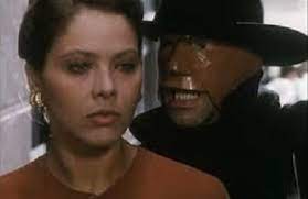 Ornella muti venne notata anche negli usa e fu chiamata per partecipare al kolossal flash gordon, nella versione di mike hodges, nella parte della nel 1995, invece, uscì il bellissimo l'amante bilingue, in italia, spagna e sud america, diretto da vicente aranda. L Amante Bilingue Wikipedia