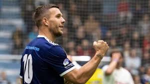 Your döner is really good: Doner Gold Steak Fc Bundesliga Podolski In Plauderlaune Baden Online Nachrichten Der Ortenau Offenburger Tageblatt