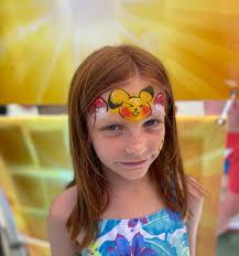 She asked for a giant rainbow cupcake and it definitely did not disappoint!  🧁💕 #entertainment #facepaint #dixonmayfair #rainbow #cupcakes #love  #bumblebeeartistries #facepainting #balloontwister #socute #sparkle #events  #bakersfieldfacepainter ...