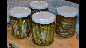 Acciughe sotto sale, il pan del mar ligure. Mezze Alici Sott Olio Youtube