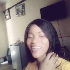 Which oil is best for cooking without strong taste?