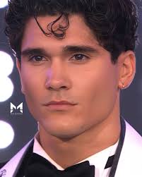 LOOK ✨ Our handsome @officialmistersupranational 2025, the newly-crowned  king @swann_lvgn from FRANCE! 🇫🇷 Thanks, @malongdo_thailand 🫶🏻