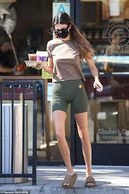 It's not known what the deal is officially with these two, but a source told tmz booker and jenner are part of a small circle. Kendall Jenner Looks Casual As She Grabs Coffee With Her Nba Beau Devin Booker Daily Mail Online
